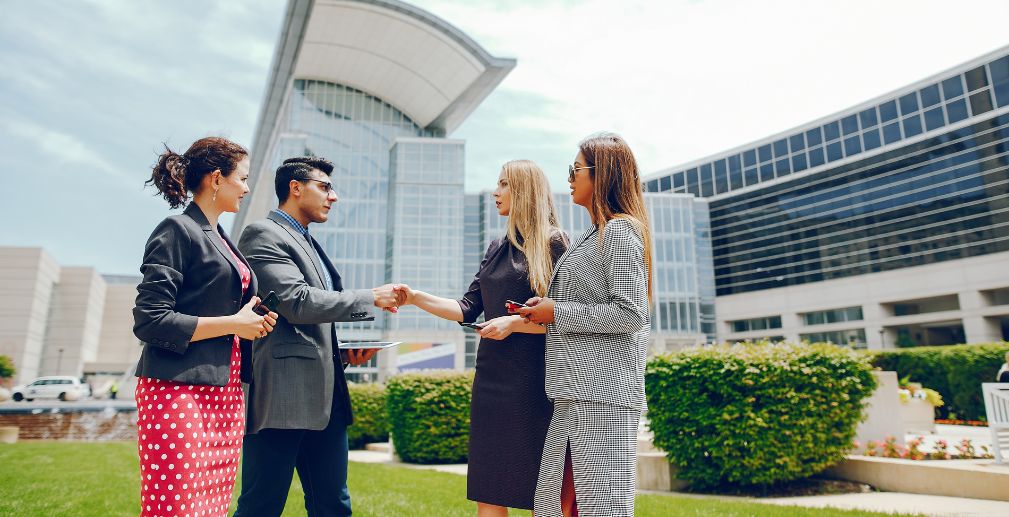The Strategic Shift Why Australian Strata Managers are turning to Outsourcing in 2025